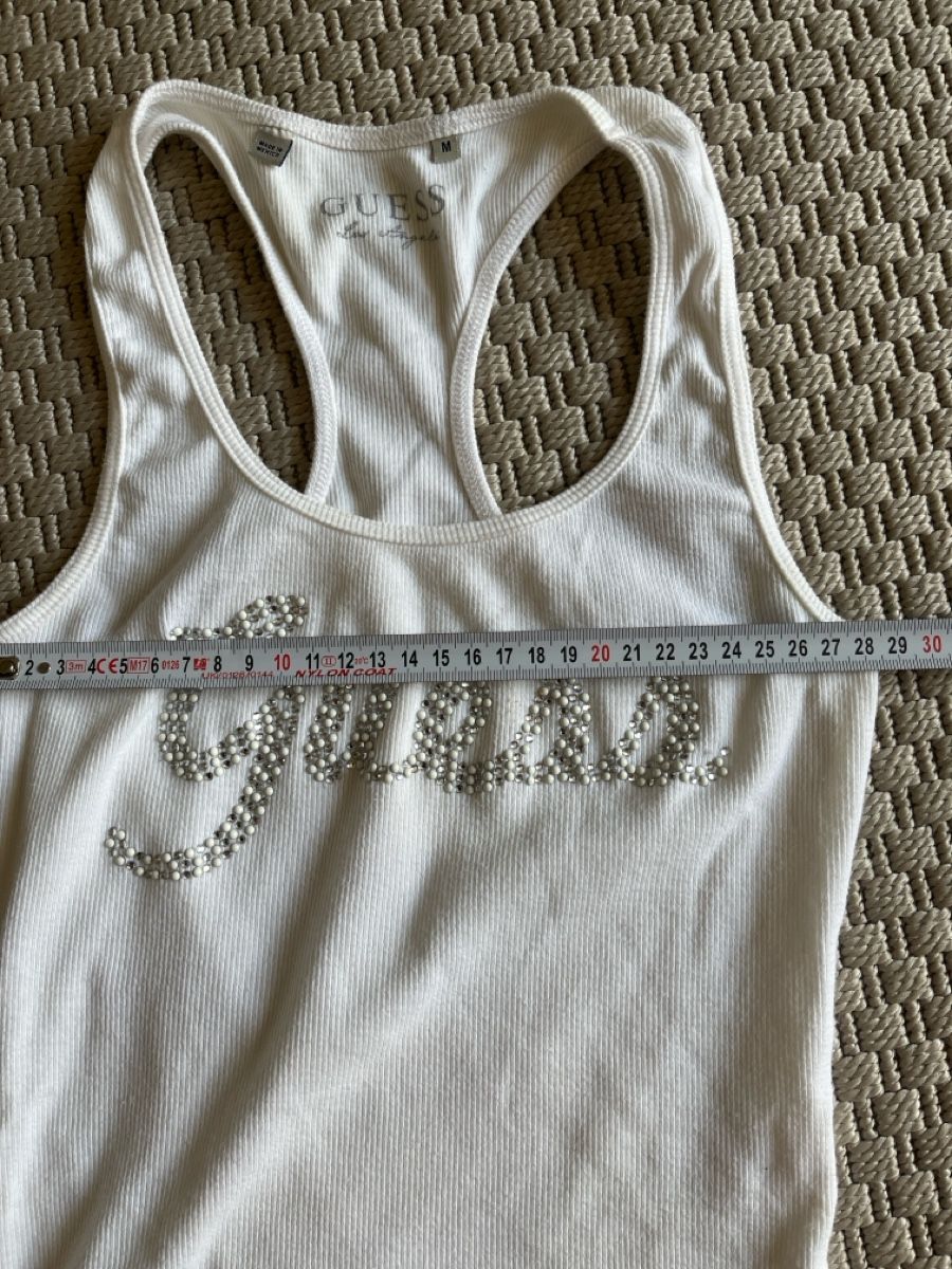 Guess Top: Guess Top, weiss mit Strass XS – Usato da Solothurn venduto da Bobesch08 4