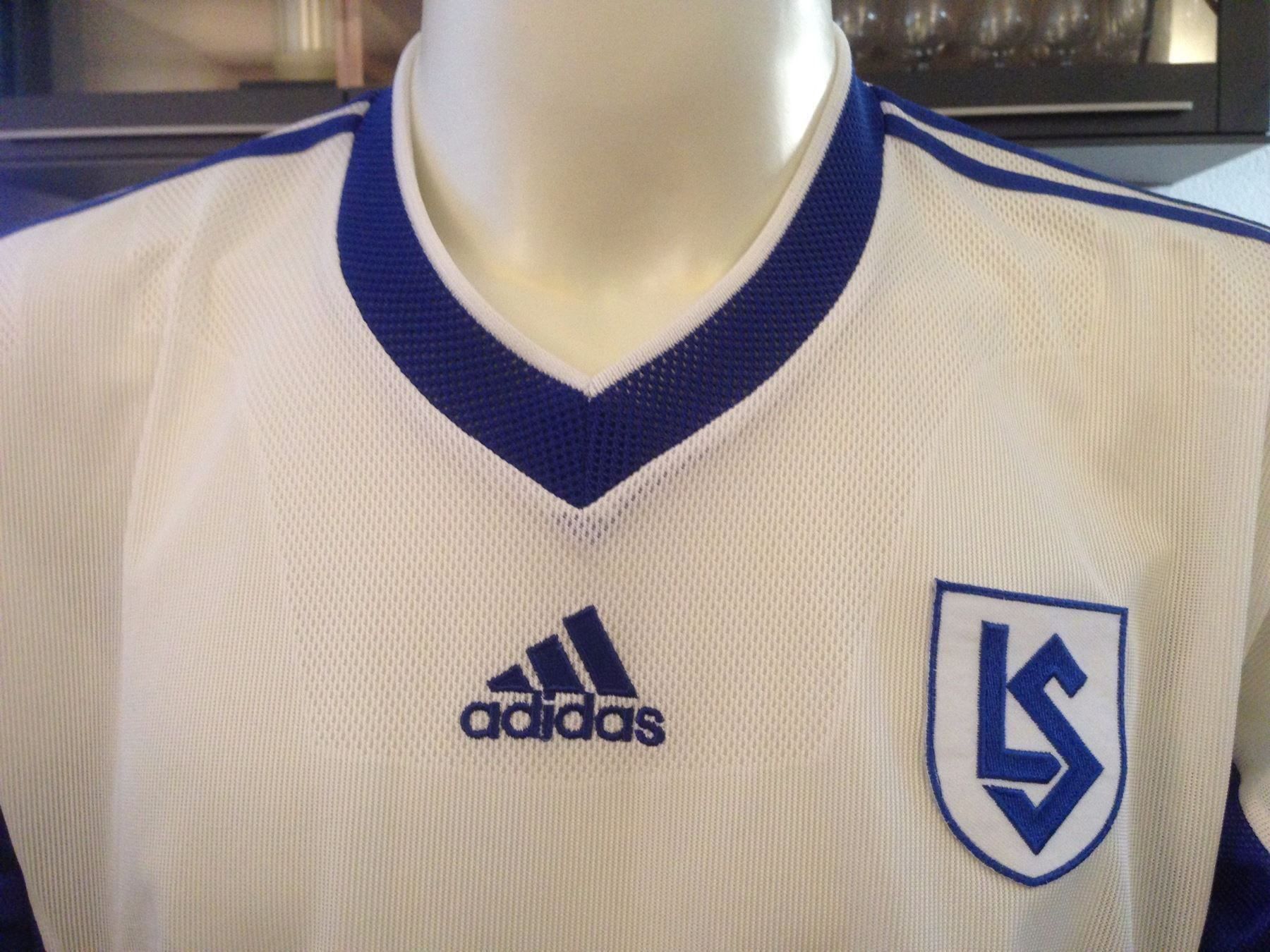 Adidas Canottiere & Pantaloni: FC LAUSANNE SPORT # 17 FABIO CELESTINI M – Nuovo (secondo la descrizione) da Zürich venduto da TRIKOTKAISER 3