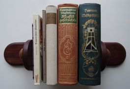 Konvolut von Büchern zum Thema Musik