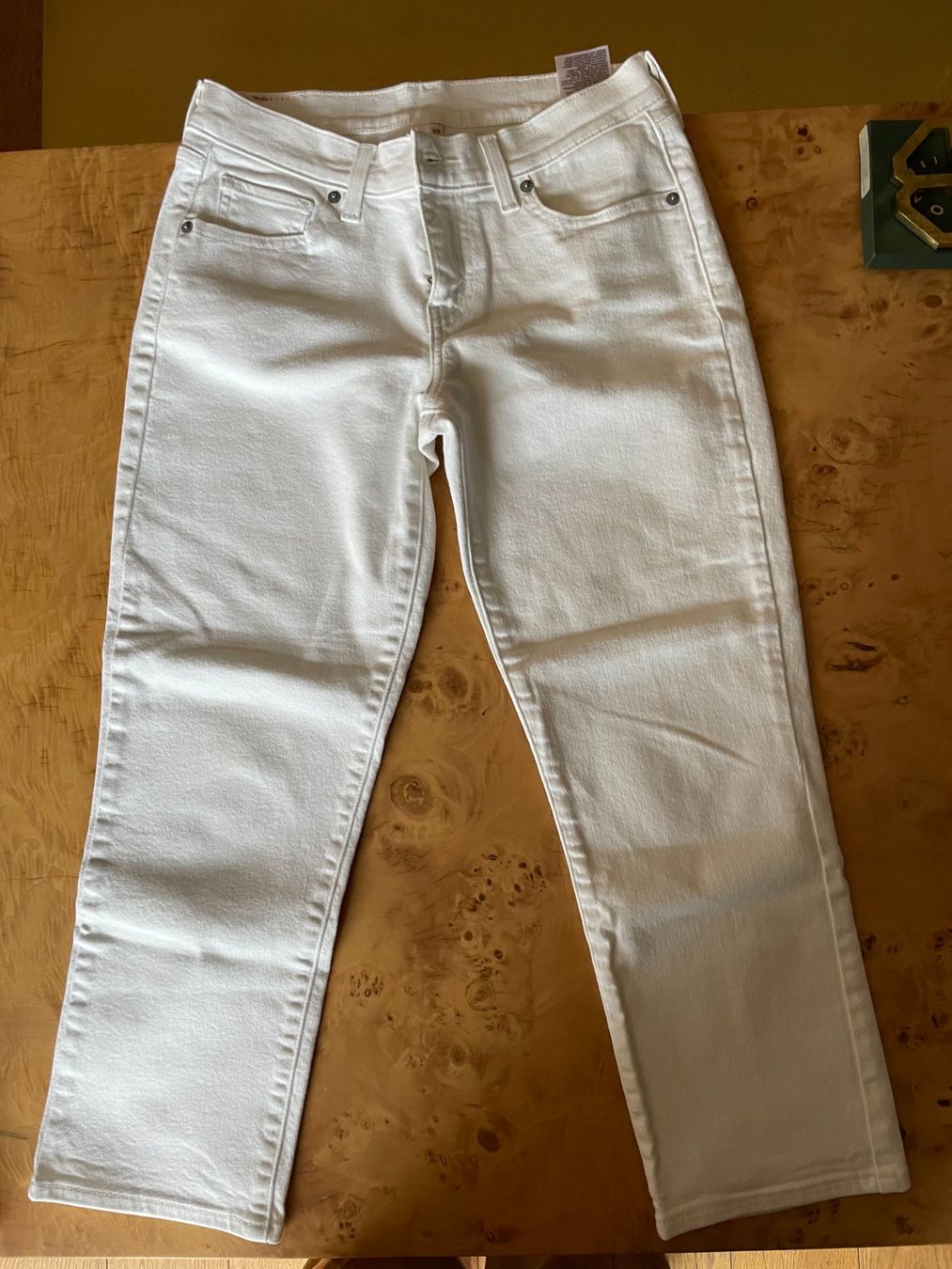 Levi's Jeans: White LEVI's Jeans, Size 25. – Usato da Crans VD venduto da RM0709