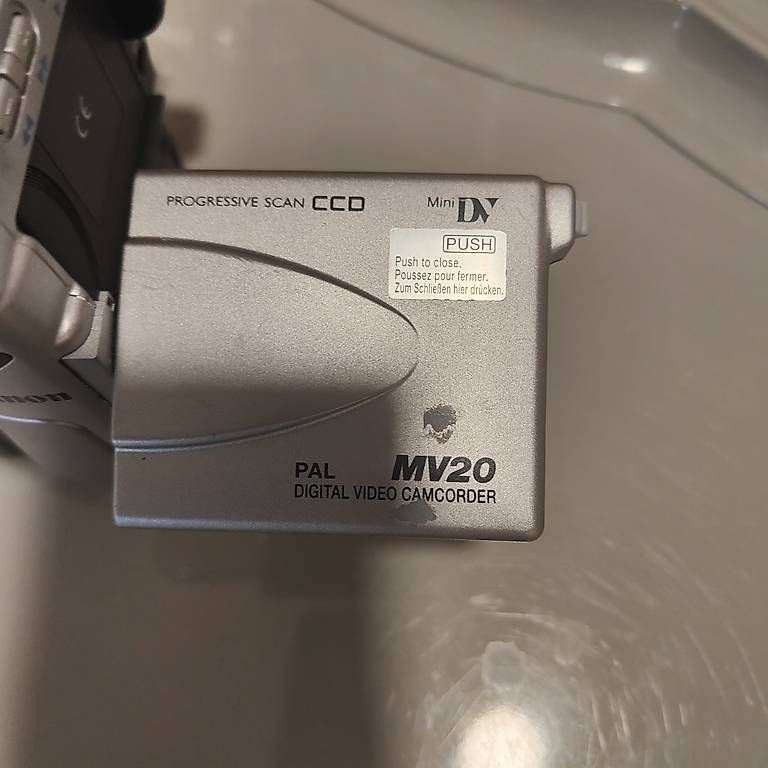 Videocamere: Canon mv20i miniDV Camcorder  – Usato da Losone venduto da mar_n5ds 3
