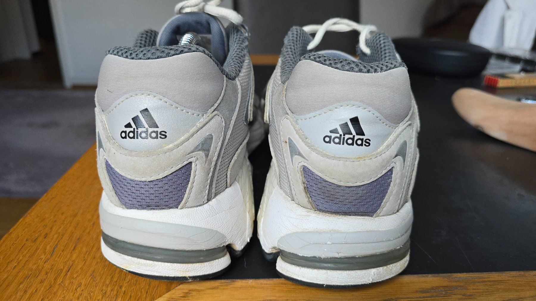 New Balance Herrenschuhe: Adidas Response CL Sneaker  .  EU 43 1/3 – Gebraucht aus Wallisellen von theblacksheep 7