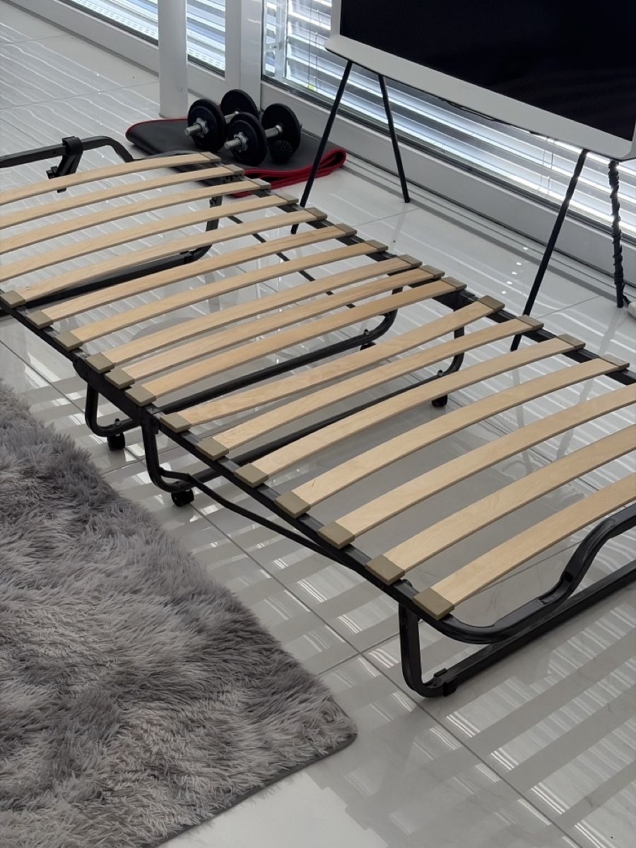 Ikea Letti: Klappbett Gastebett grau mit Lattenrost Rollen gebraucht – Usato da Zollikofen venduto da dst_6cp2 2