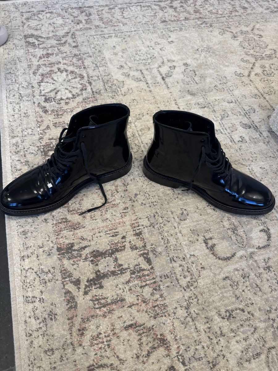 Saint Laurent Chaussures femmes: Saint Laurent Boots 38 – D'occasion à Kilchberg ZH par roz_qcj7 2