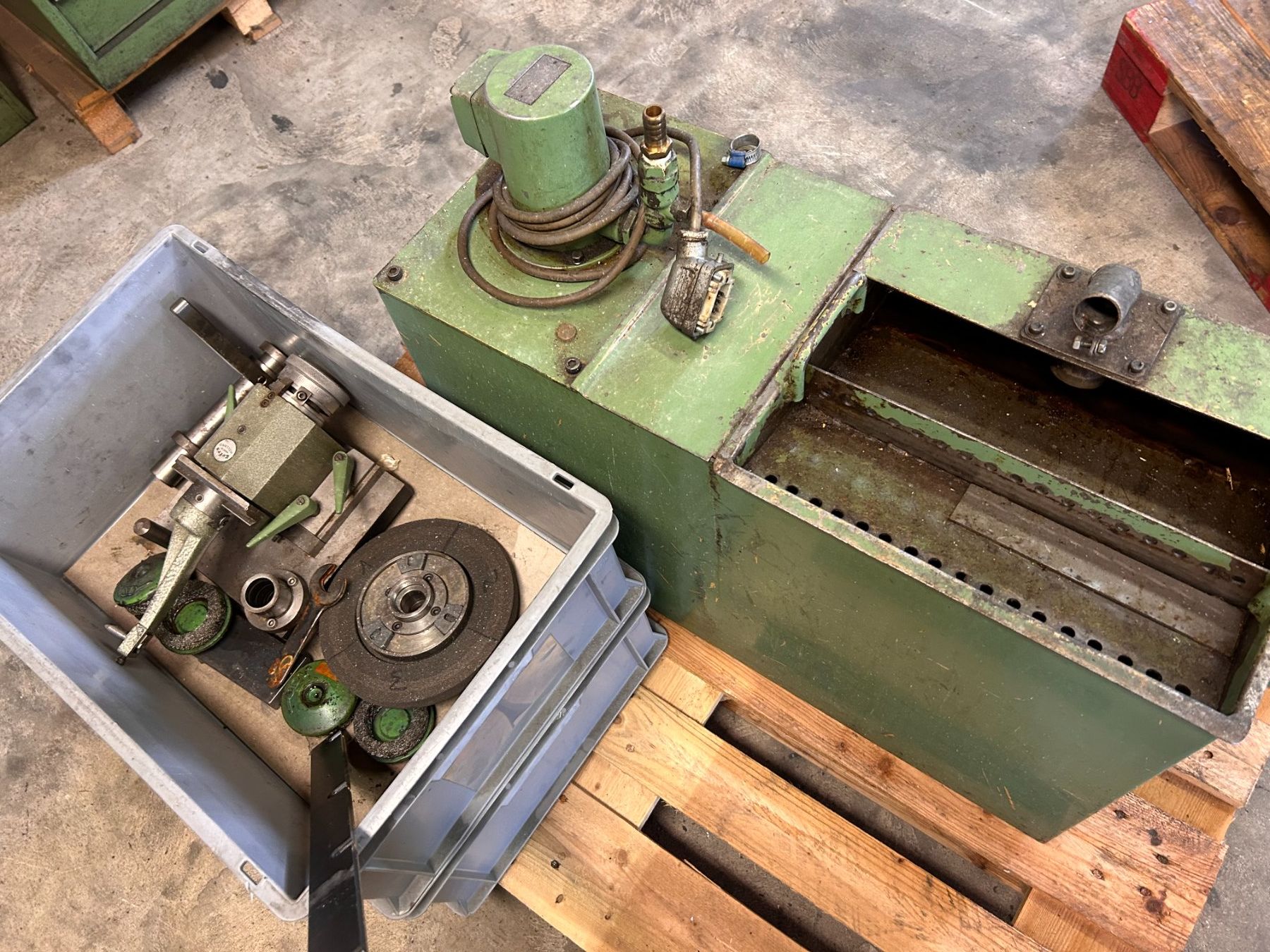Smerigliatrici & Lucidatrici: Flachschleifmaschine JUNG SM 400 – Usato da Münchenstein venduto da fransch 8