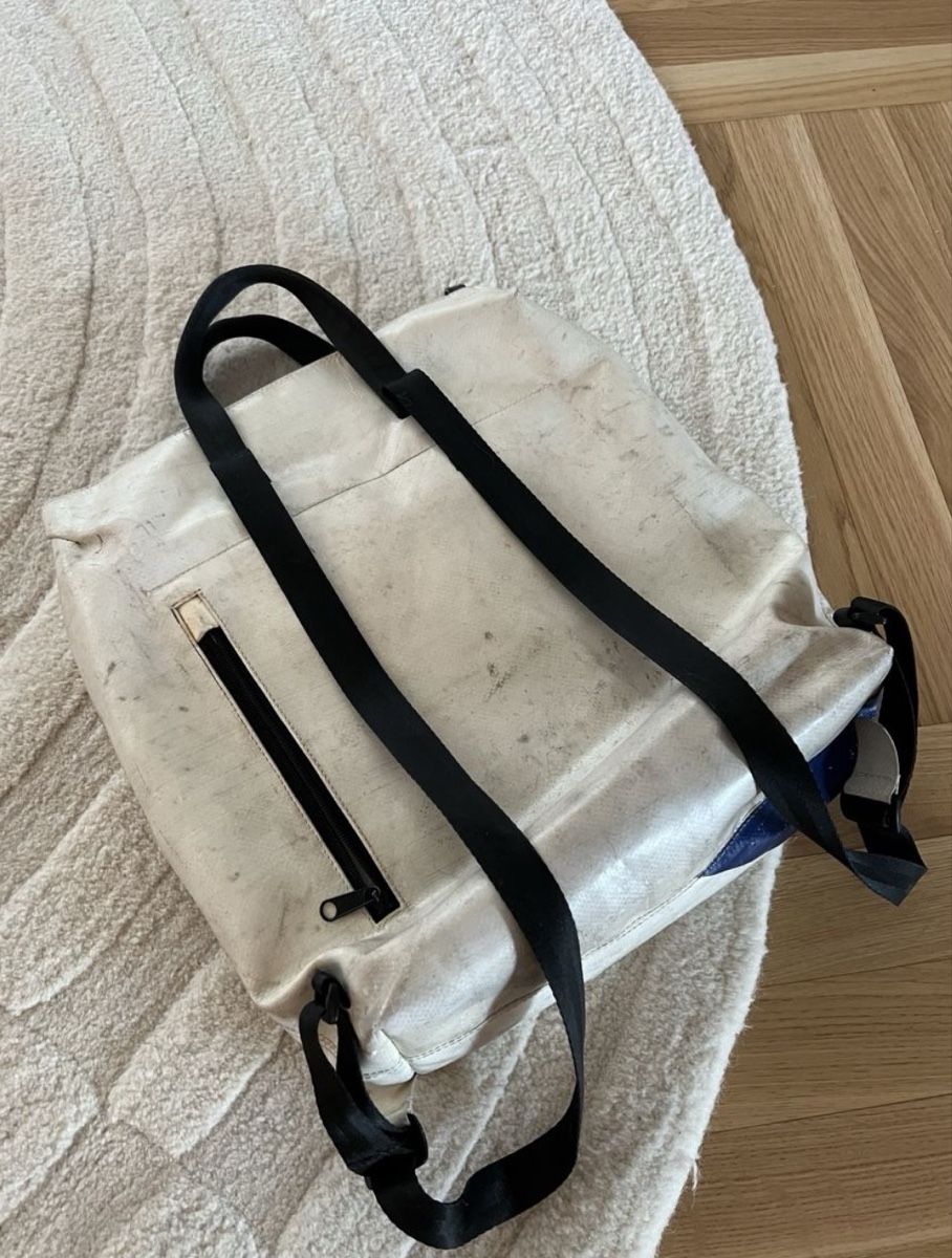 Freitag Zaini: Freitag Rucksack PETE – Usato da Bern venduto da jas_p57s 1