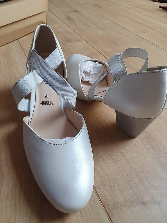 Scarpe da donna: Ara Pumps perlmutfarbig – Usato da Bätterkinden venduto da Steinhauerli 2