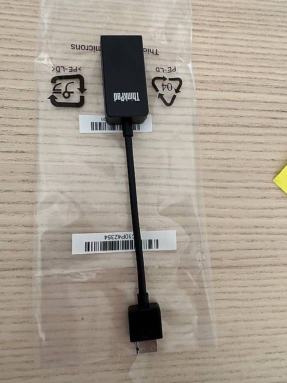 Laufwerke & Adapter: Lenovo ThinkPad Ethernet Adapter – Gebraucht aus Zürich von idh_b5fd 2