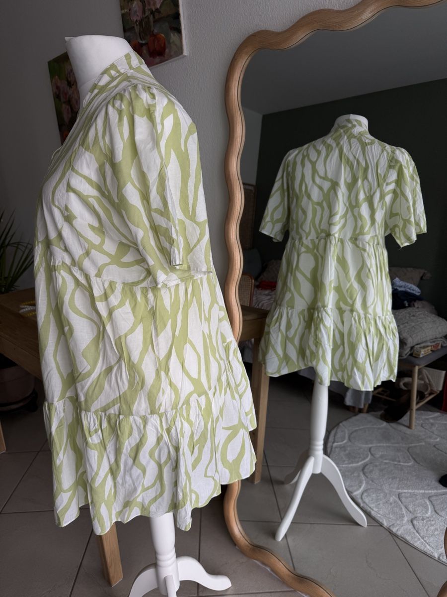 Zara Vestiti: Kleid / Tunika hellgrün-weiss – Nuovo (secondo la descrizione) da Muttenz venduto da einfach-schoen 1