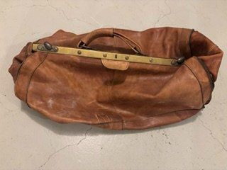 Leder Reisetasche Vintage Messing Beschlägen guter Zustand