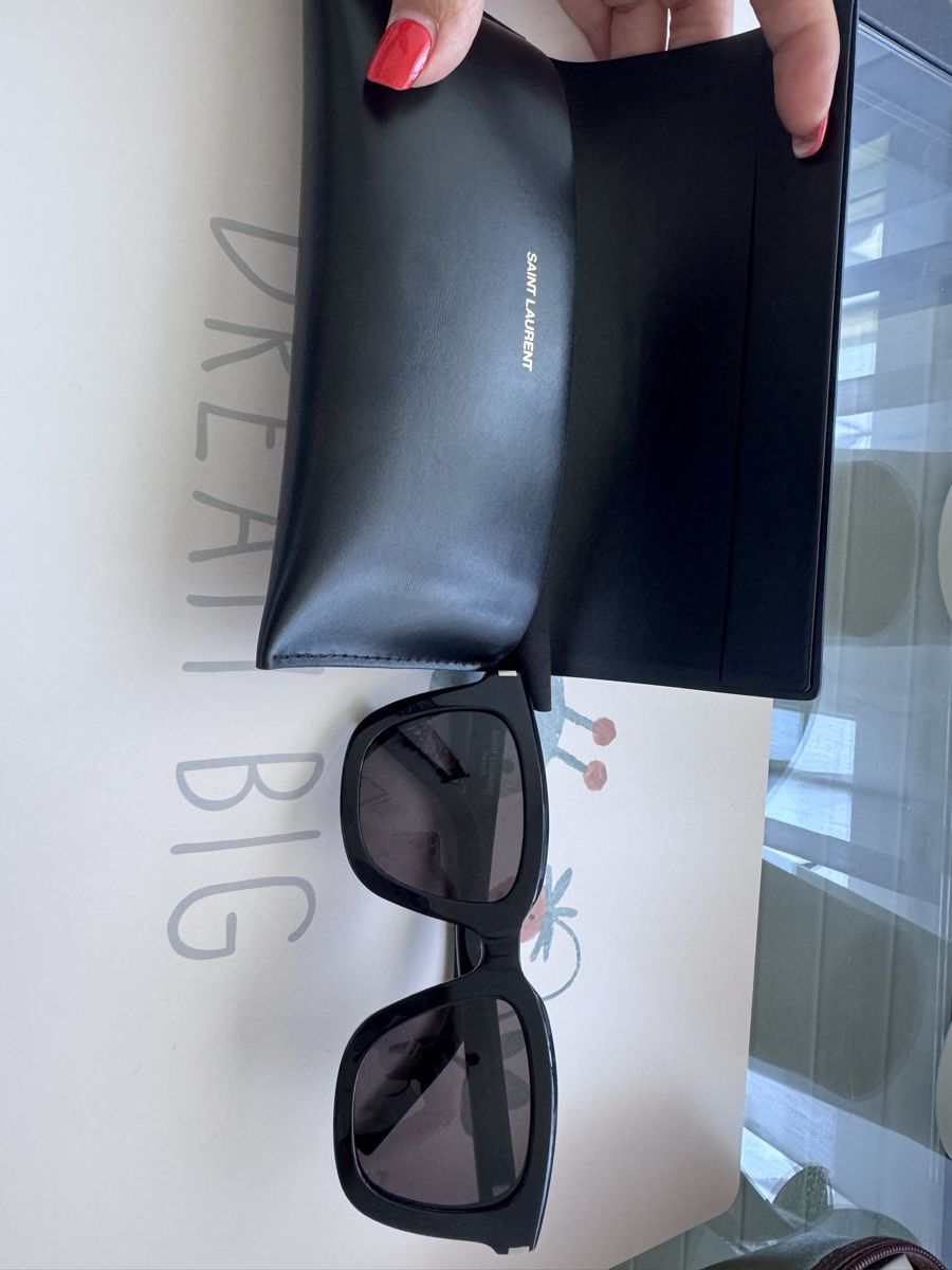 Saint Laurent Occhiali & Lenti: YSL Sonnenbrille Damen schwarz – Usato da Unterengstringen venduto da Cuz_5555
