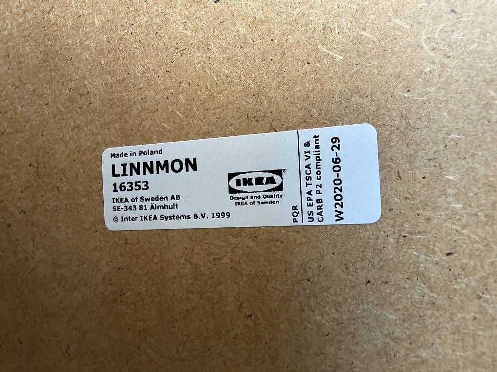 Scrivanie: IKEA Linnmon Tisch mit 2 Beinen – Usato da Bern venduto da Oliviadewi 3