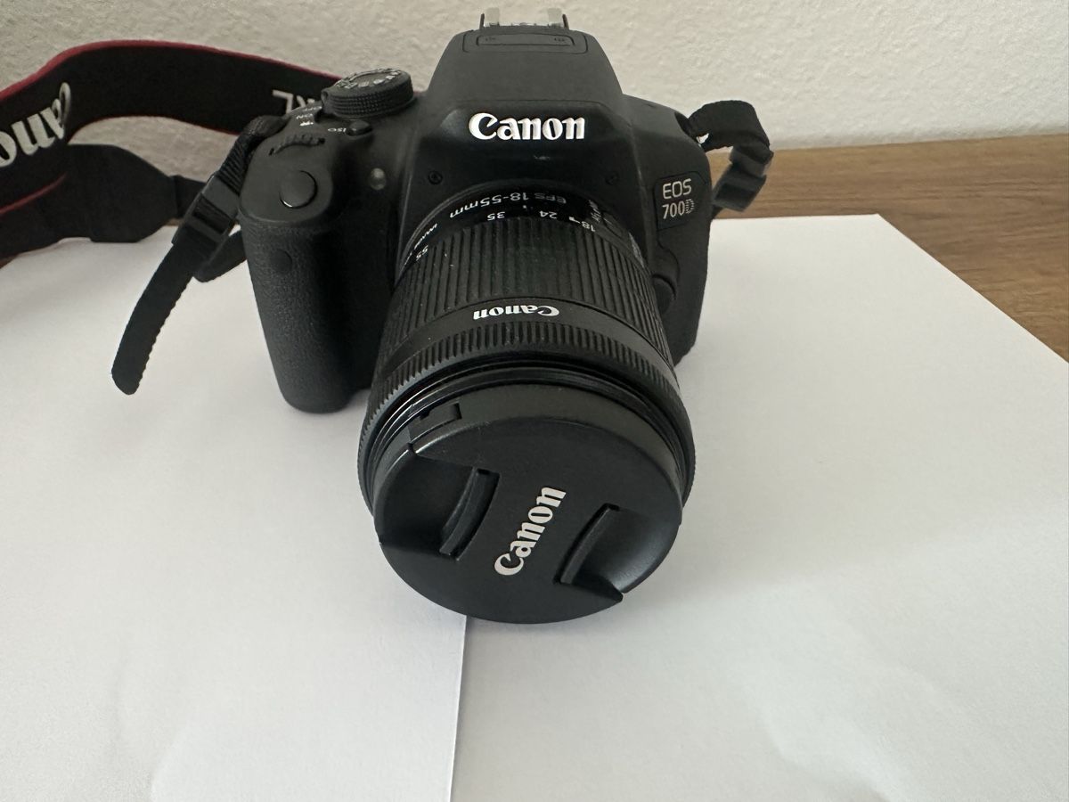 Canon Fotocamera: Canon EOS 700D – Nuovo (secondo la descrizione) da Mels venduto da maf_52fx 2