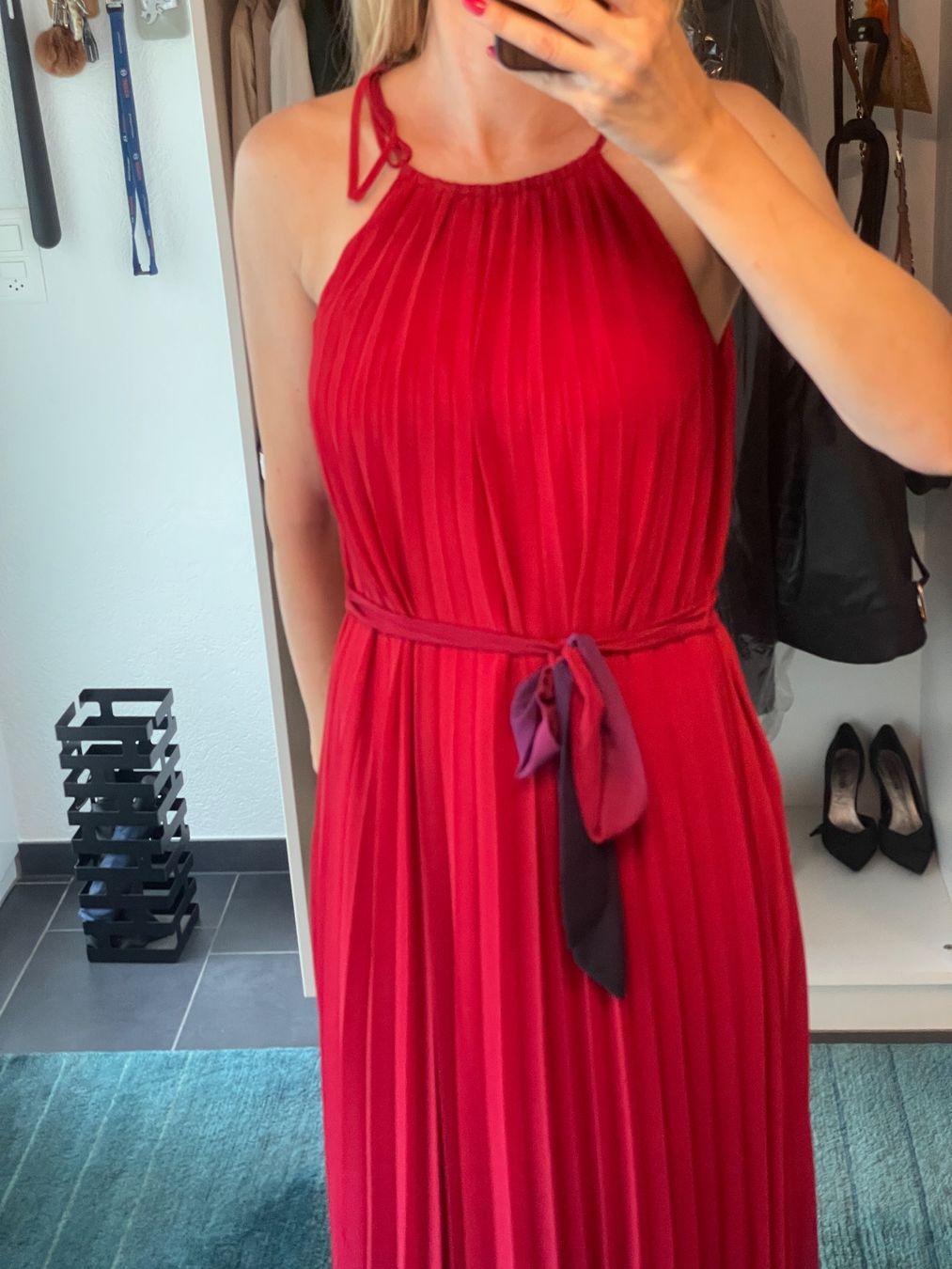 Vestiti: Rotes Maxikleid mit Farbverlauf – Nuovo (secondo la descrizione) da Aesch LU venduto da reneru77 1