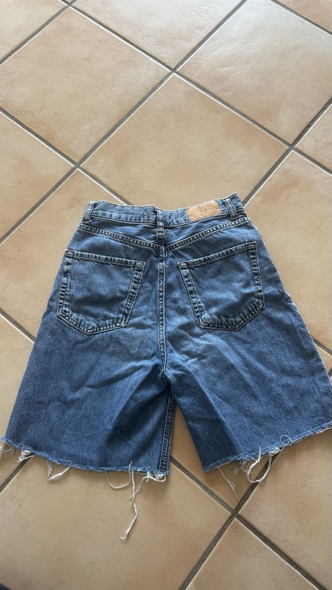 Stradivarius Pantalons: short long en jeans stradivarius  – D'occasion à Lonay par nei_79jc 3