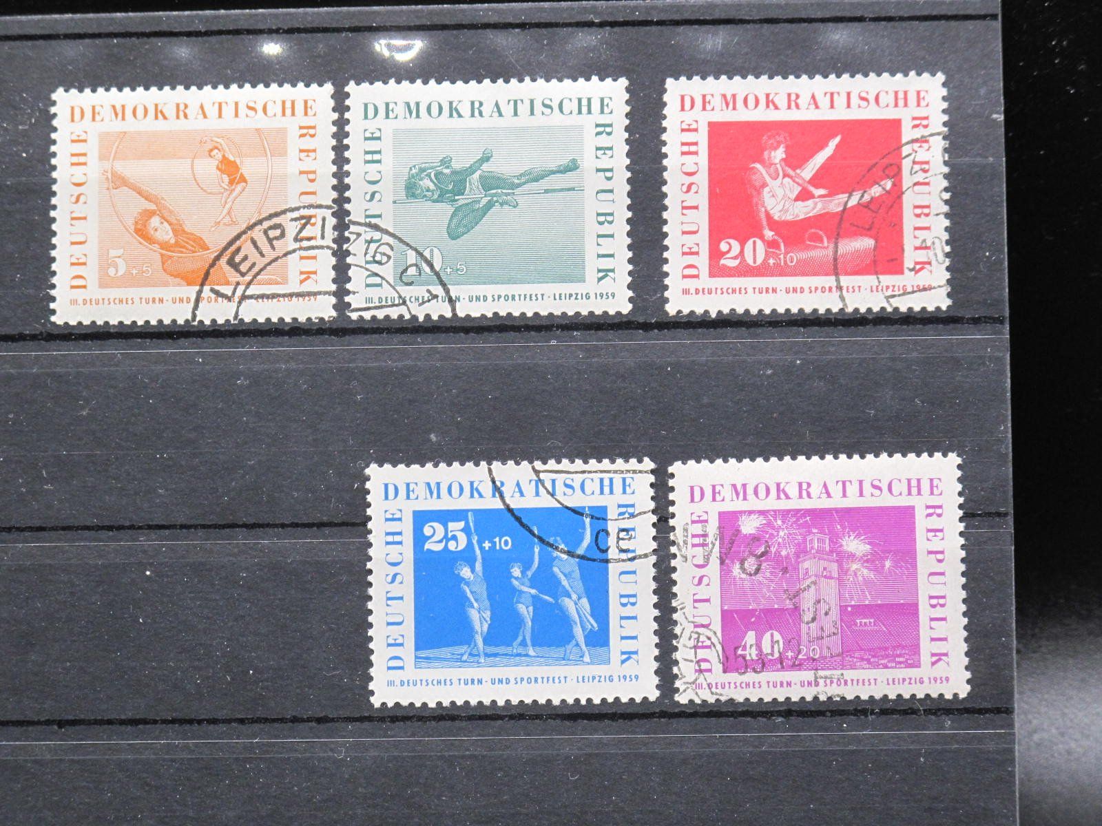 Tutti i francobolli: DDR 1959 Turn & Sportfest gest. – Usato da Wil SG venduto da fva01