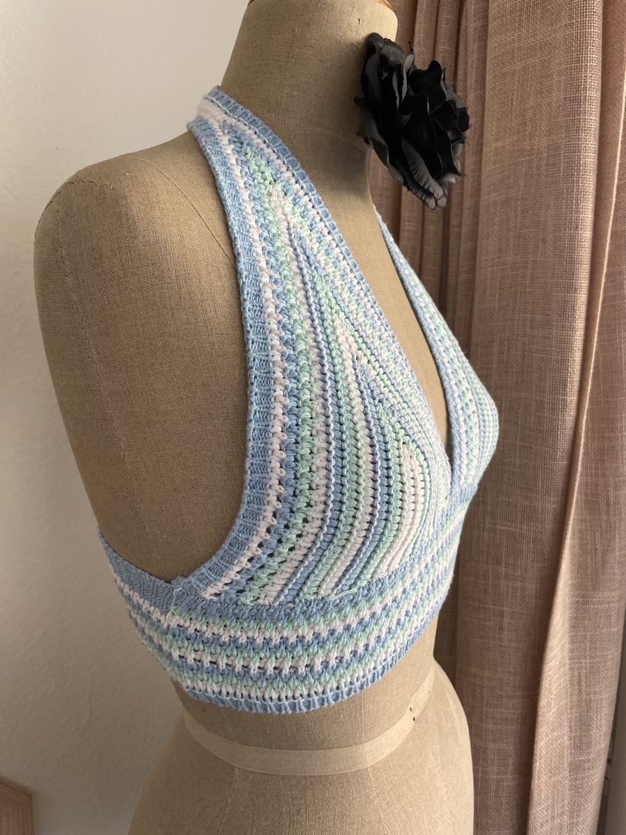 Top: Neckholder Top neuwertig – Nuovo (secondo la descrizione) da Ebmatingen venduto da Reva-Sue 3