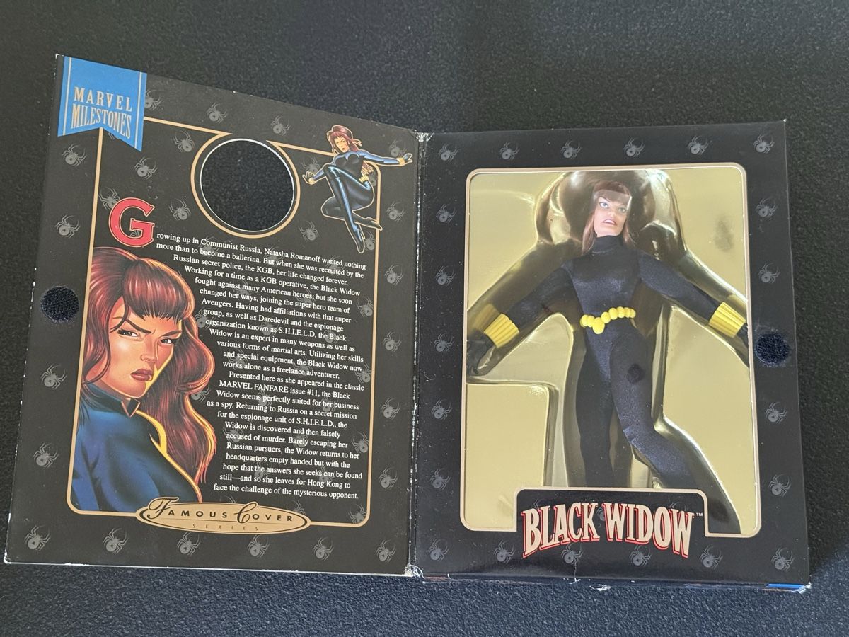Marvel Statuette: Marvel - Famous Cover - Black Widow 1998 – Nuovo (secondo la descrizione) da Uvrier venduto da sauma85 1