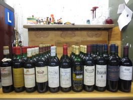 Lot mit 50 Fl. Bordeaux 1964 - 2020 (Lot 06)