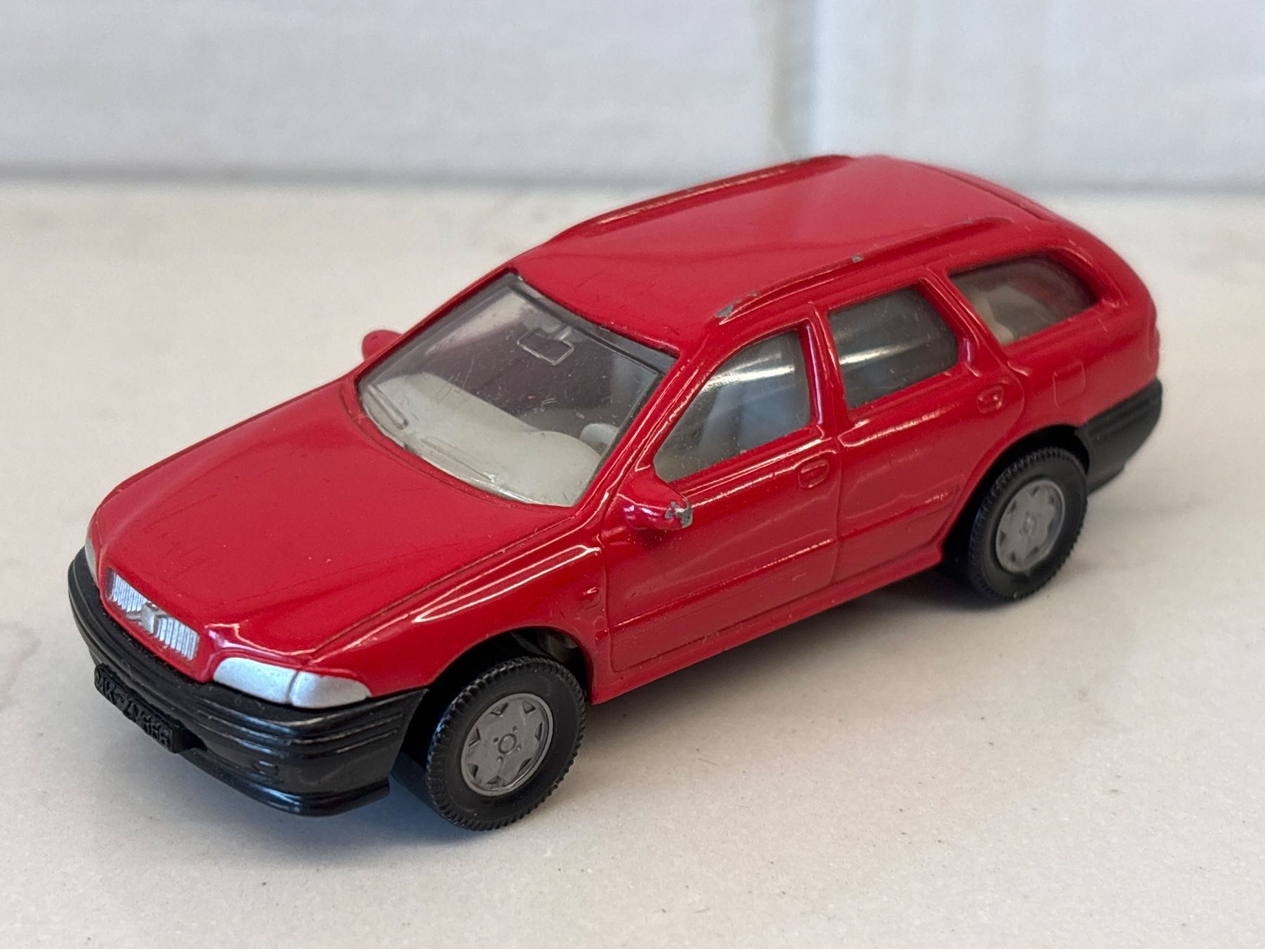 Siku Modellini d'auto: Siku Volvo V40 1:55 – Usato da Gollion venduto da Hampton
