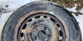 4 roues 5 trous avec pneus d'été  195/65R15