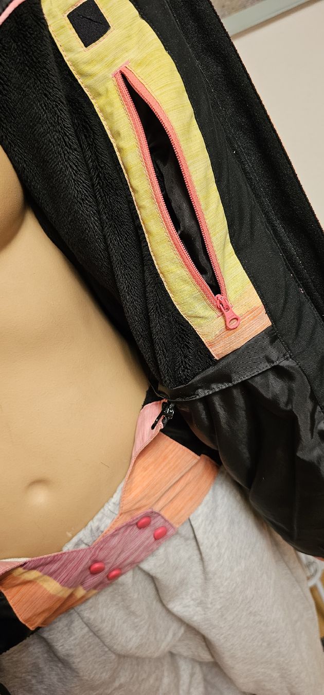 Roxy Giacche: Jacke von ROXY mit Jogginghose gr.M – Usato da Ferden venduto da jemyce 3