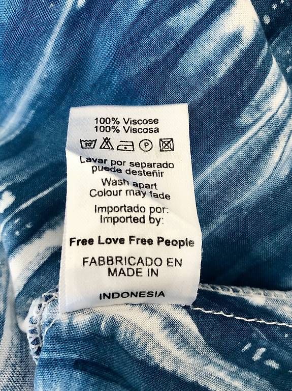 Gonne: Batikrock blau mit Knopfleiste – Usato da Zürich venduto da lino07 3