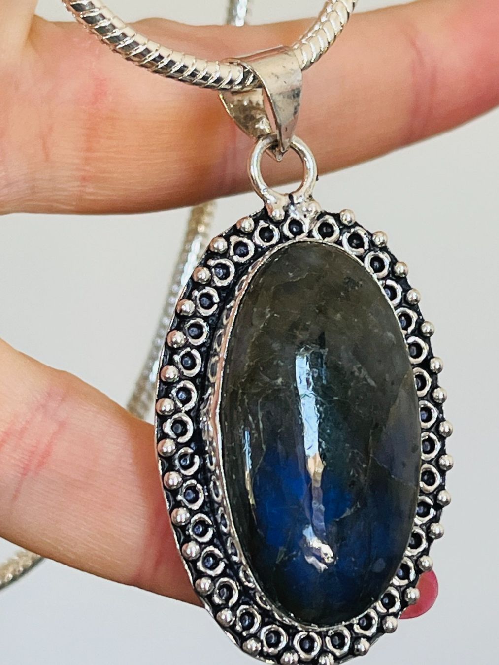 Catenine: LABRADORITE – Nuovo e nell'imballaggio originale da Genève venduto da AGBERG 3