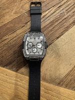 Guess Armbanduhr schwarz mit Steinen guter Zustand