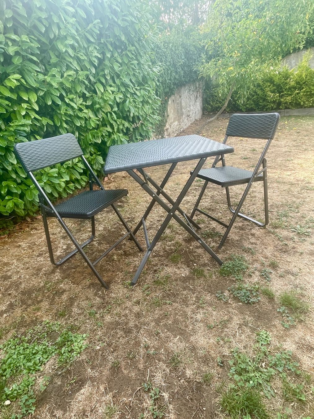 Tischset: Ensemble balcon pliable – table + 2 chaises – Gebraucht aus La Sarraz von sch_y8q8 3