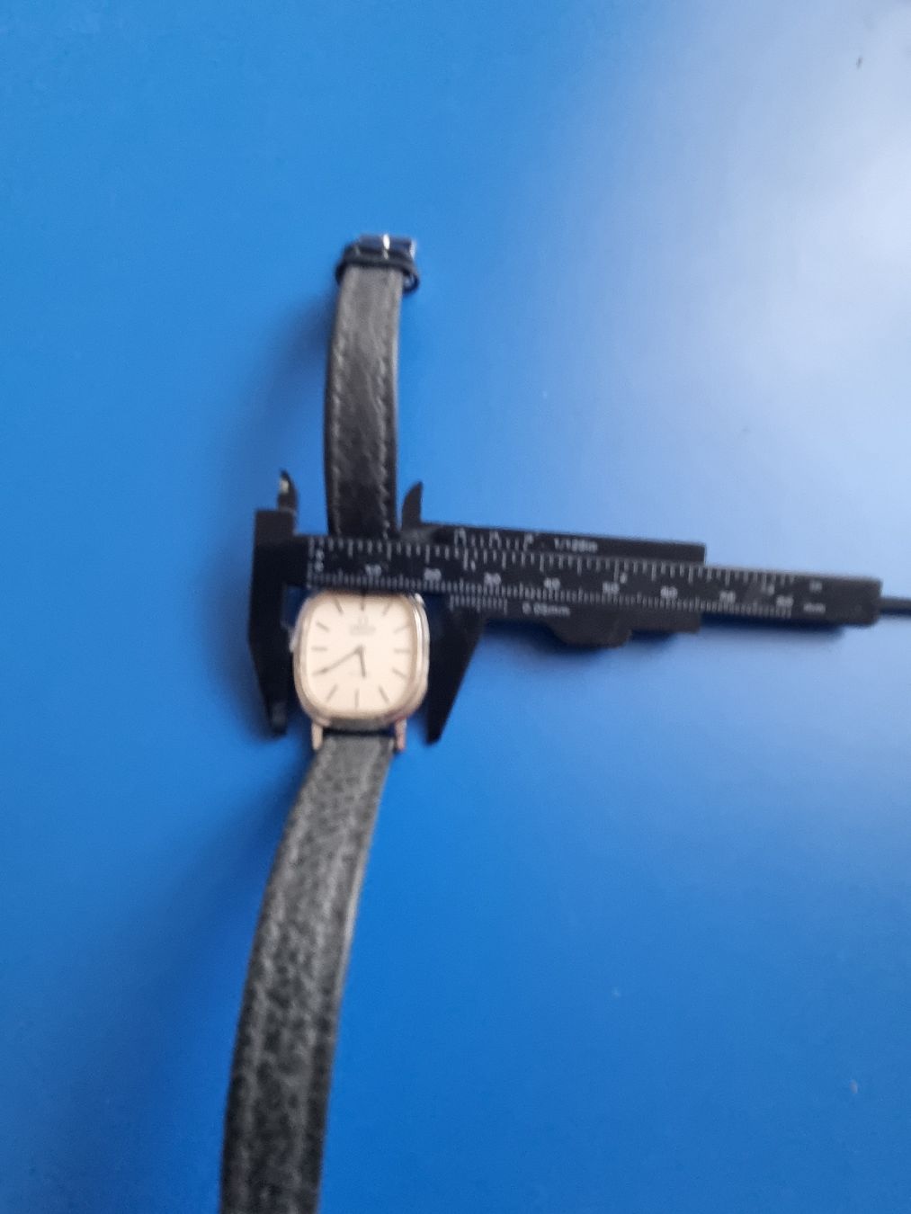 Omega Montres: OMEGA DE VILLE – D'occasion à Schaffhausen par Leveron13 6