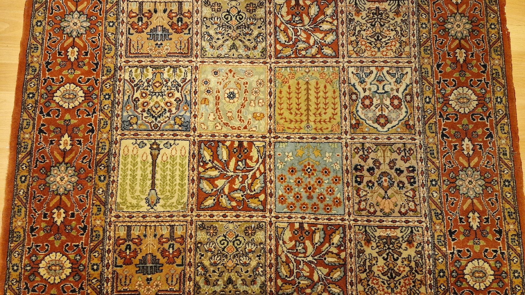 Tappeti: Antiker Teppich aus Hausräumung – Usato da BERN venduto da Intarsia 2
