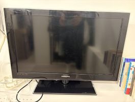 TV Samsung 32" HD, parfait pour regarder vos films!