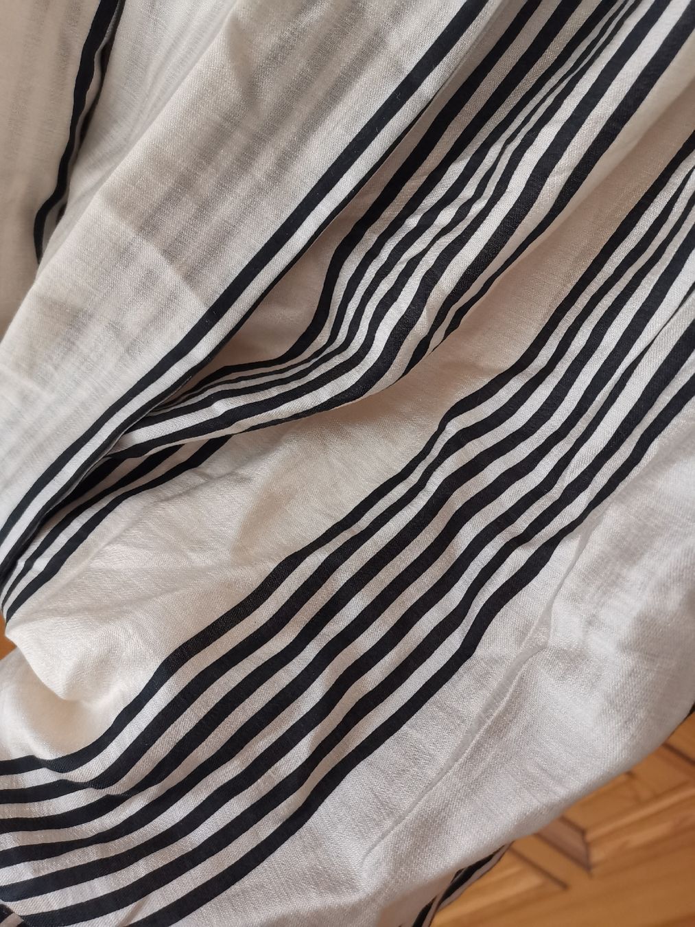 H&M Kleider: Asymmetrisches Midi Kleid, lyocell, H+M – Neu (gemäss Beschreibung) aus Uerikon von pink_flamingo 4