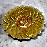 Ancien plateau coupe à fruits Art Déco en verre ambré 1930