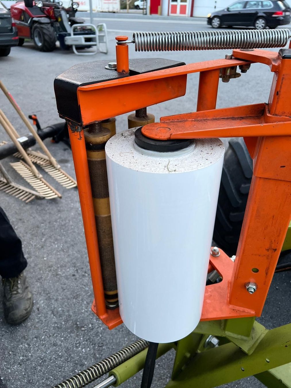 Wolagri Kleinrundballenpresse R500 mit Wickler (Gebraucht) in Ulrichen ...
