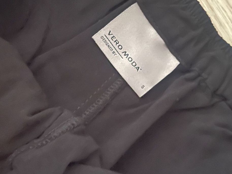 Pantaloni: Shorts Damen – Nuovo (secondo la descrizione) da Winterthur venduto da mje_t9cr 1