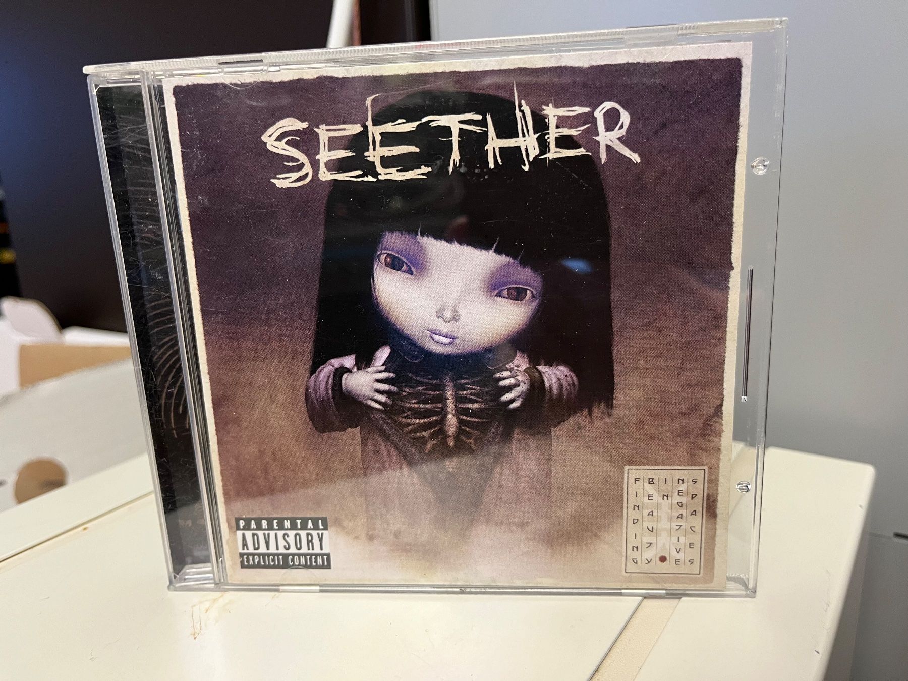 CD: Seether - Finding Beauty In Negative Spaces - HA11A – Usato da Küsnacht ZH venduto da swisssales.net