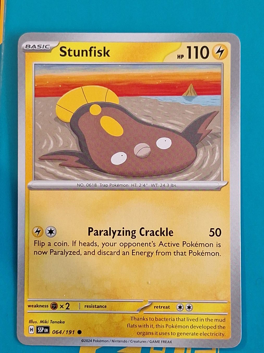 Pokémon Carte collezionabili: Stunfisk - Pokemon Surging Sparks – Usato da Altstätten SG venduto da GGsGameshop
