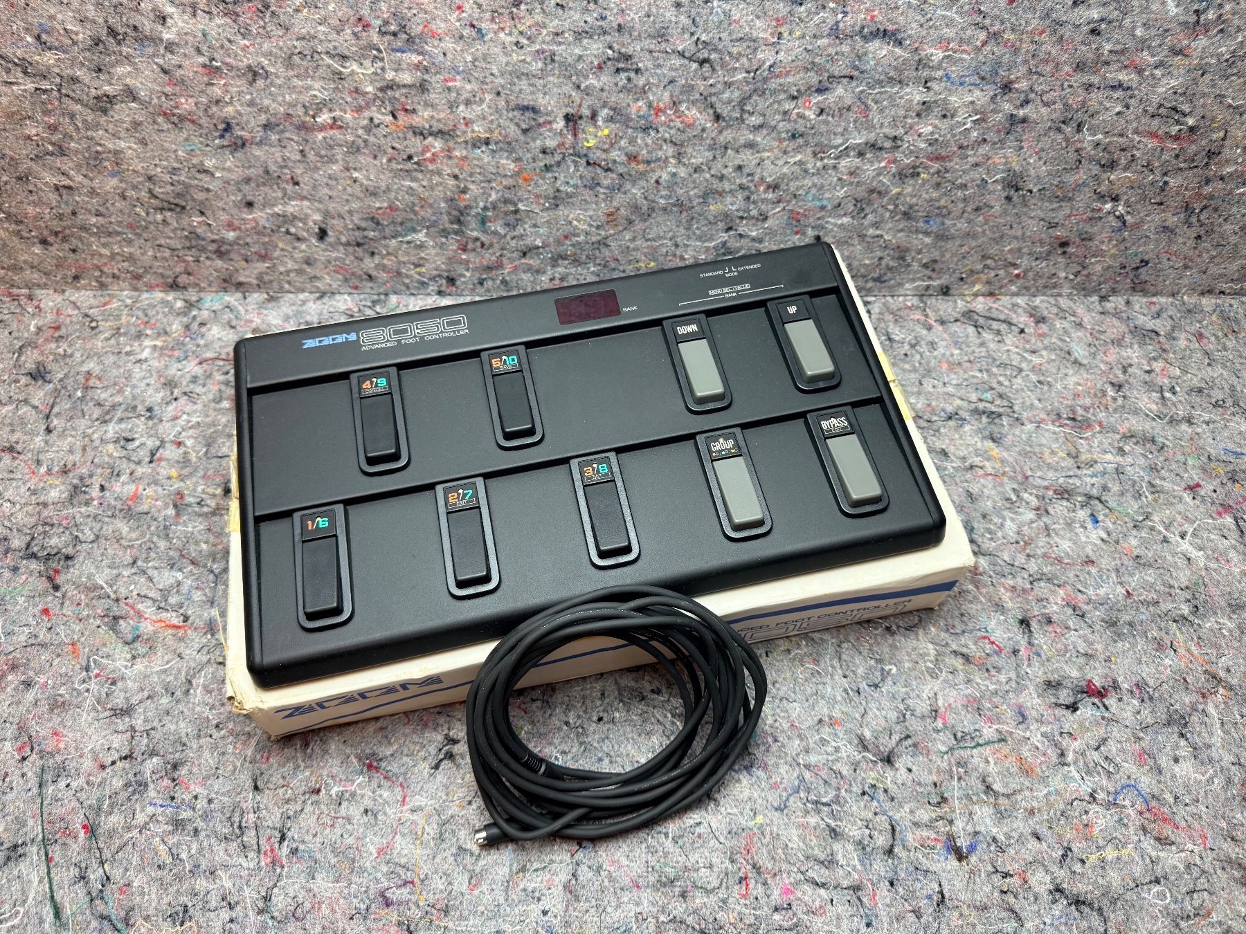 Zoom Strumenti musicali: Zoom 8050 Advanced Foot Controller – MIDI Fusscontroller – Usato da Rorschach venduto da Lefty87 4