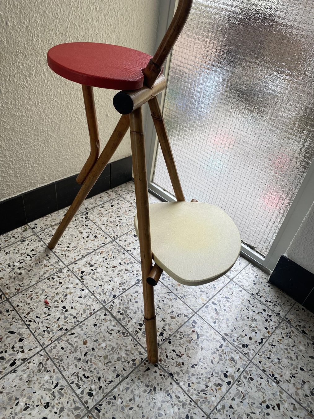 Hocker: Blumenständer Blumenhocker vintage space age – Gebraucht aus Bern von ToysPlusVintage 5