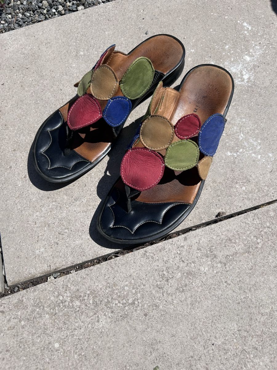 Think Scarpe da donna: Think Pantoletten, Grösse 40 Echtleder – Usato da Unterkulm venduto da Chipsi0709