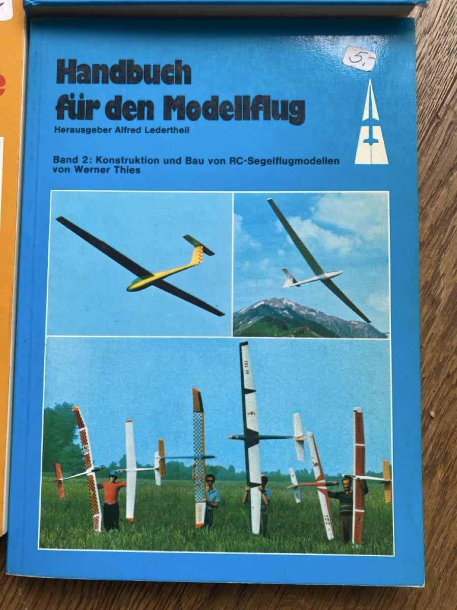 Bücher: Modellbau Bücher Sammlung - RC-Flugzeuge  – Gebraucht aus Basel von Huba888 2