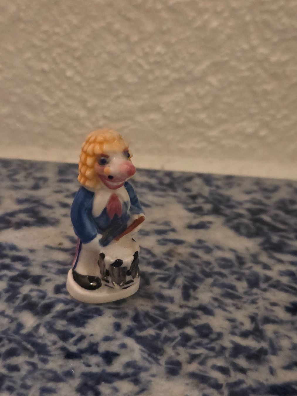 Statuette: Kübler Fasnachtsfigürli – Usato da Pratteln venduto da Faehrimaa4057
