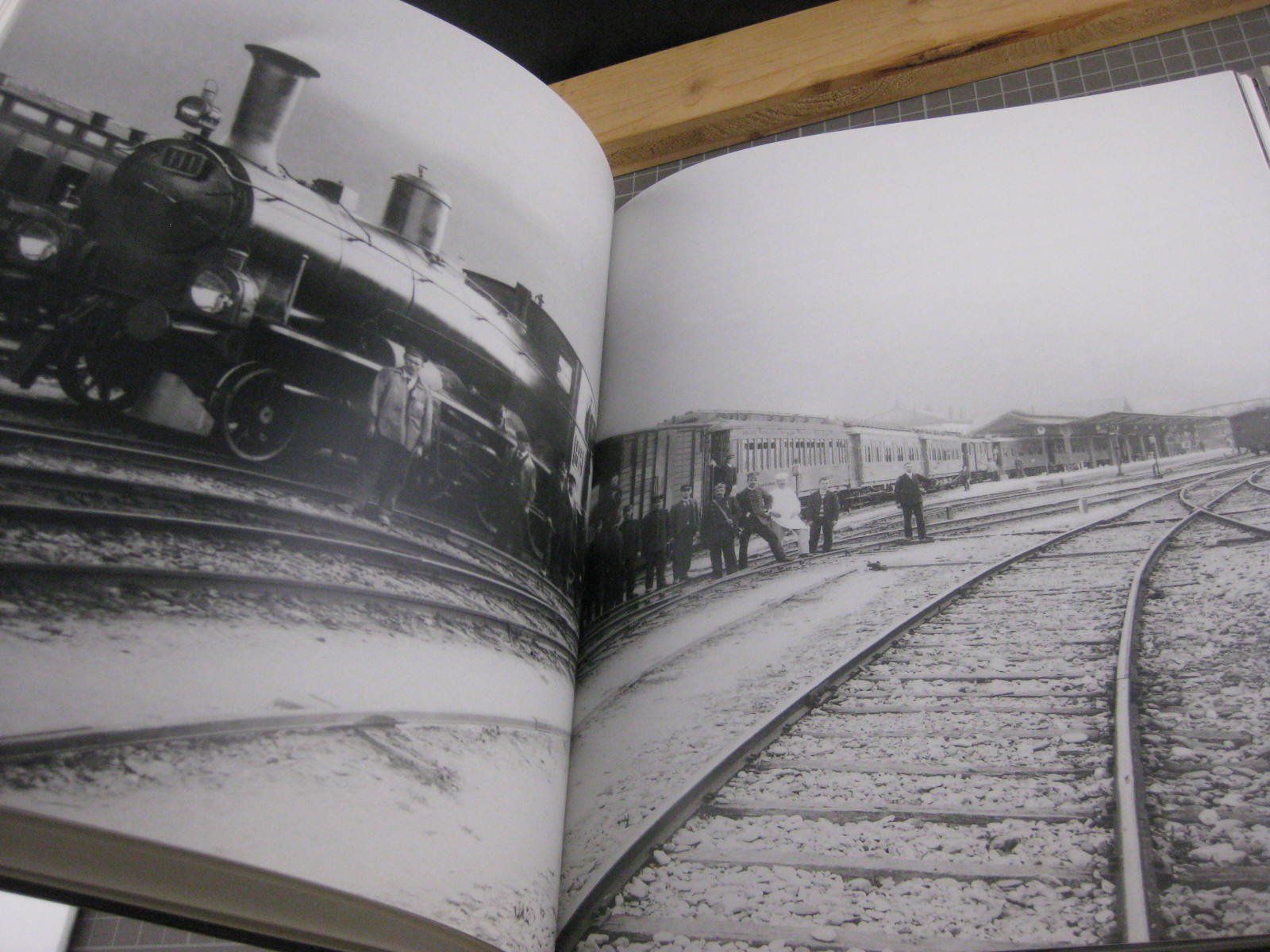 Libri: Buch: Aus den Anfängen der Rhätischen Bahn – Usato da Malters venduto da Marosko 4