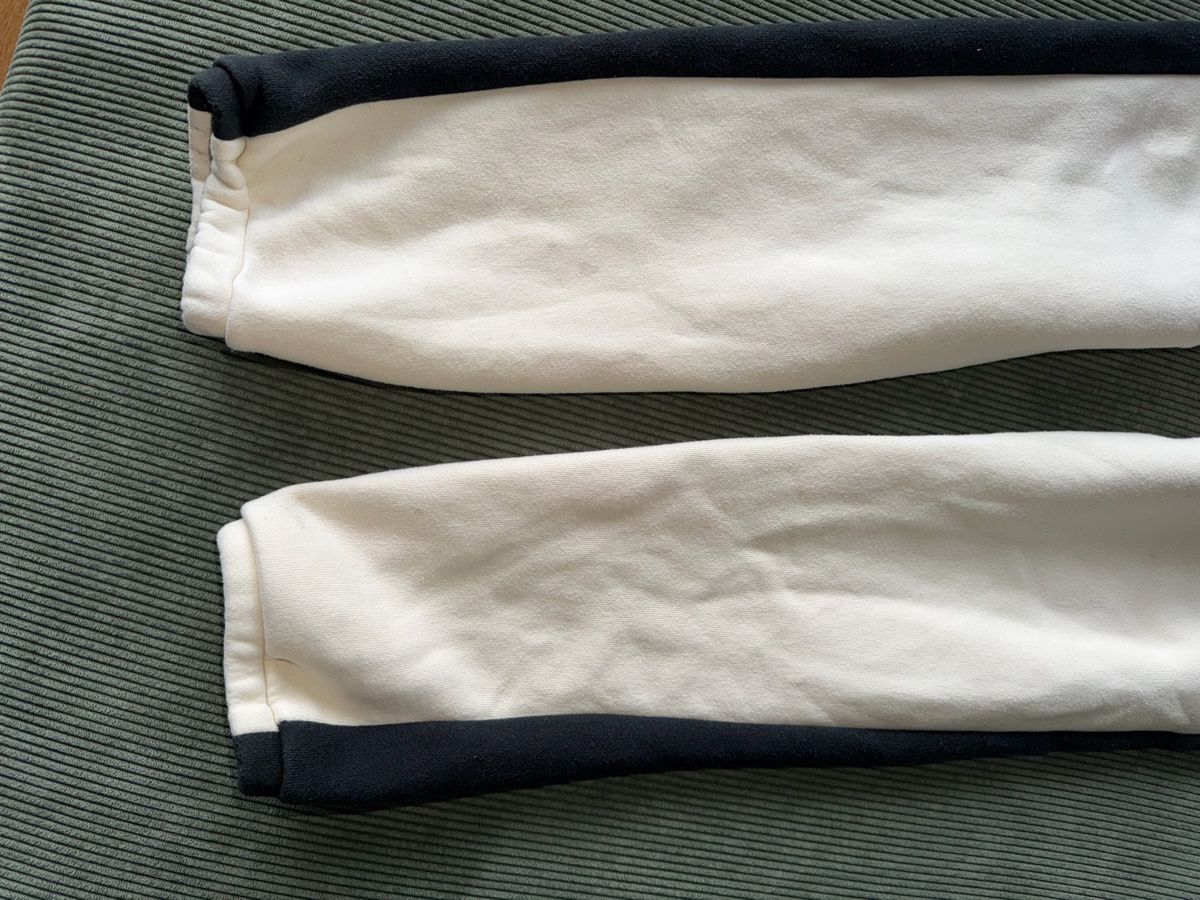 Fear of God Pantalons: FOG Essentials Sweatpants off-white dark stripe size – D'occasion à Worblaufen par sja_9y6v 4