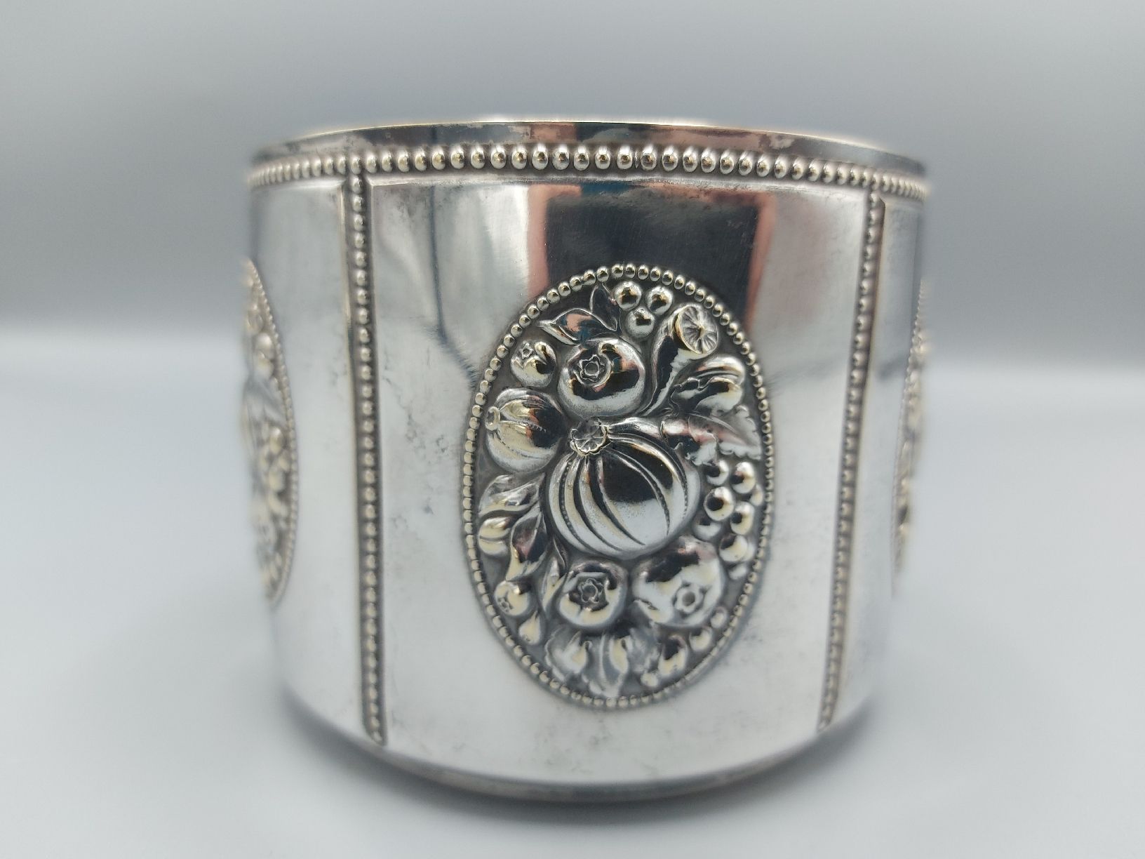 Altro per la casa: Jugendstil WMF Flaschenhalter versilbert – Usato da Ostermundigen venduto da son_vd9k