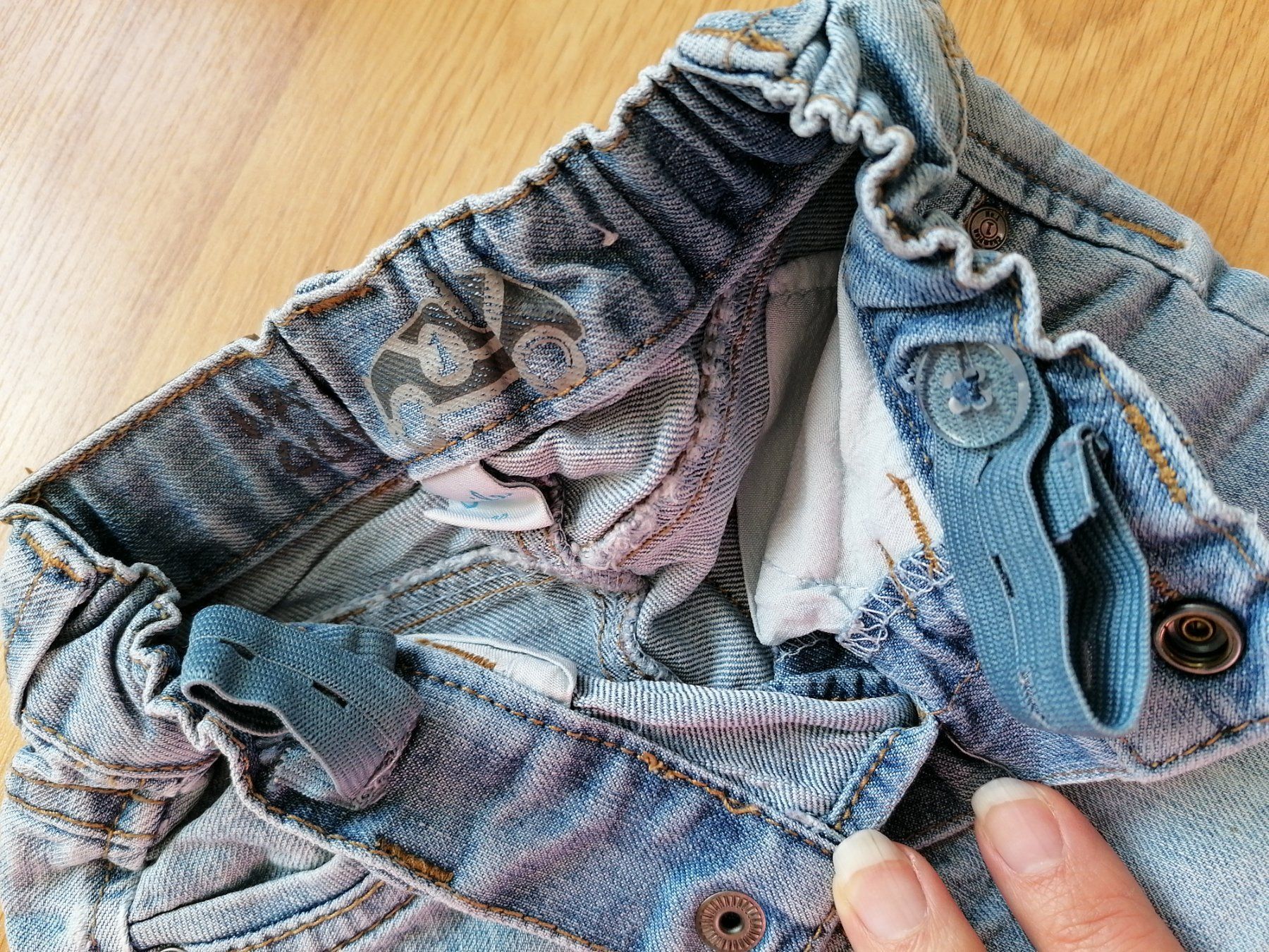 Pantaloni: Hose Gr 80 jeans – Usato da Büttikon AG venduto da Amineah 1