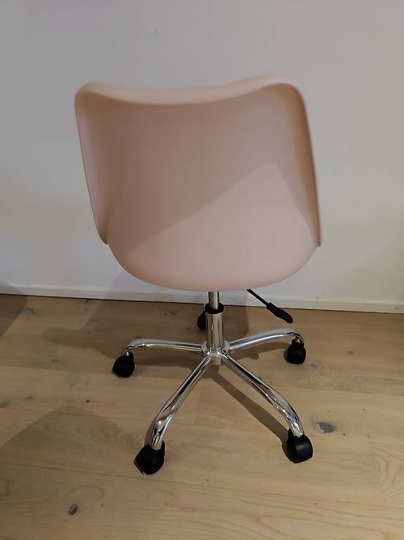 Rollstühle: Chaise enfant rose Maison du monde  – Gebraucht aus Vinzel von ninioenor 1
