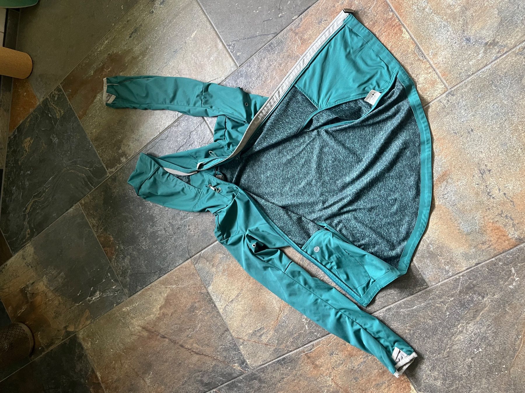 Bench Giacche: Jacke von Bench – Usato da Trin venduto da bea_qf2w 7